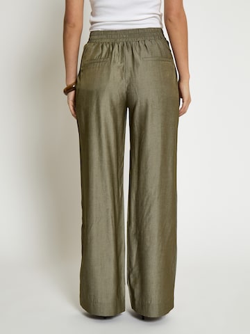 Wide leg Pantaloni 'Bea' di Peppercorn in verde