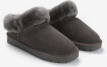 Slipper 'Mitsuko' di Gooce in grigio