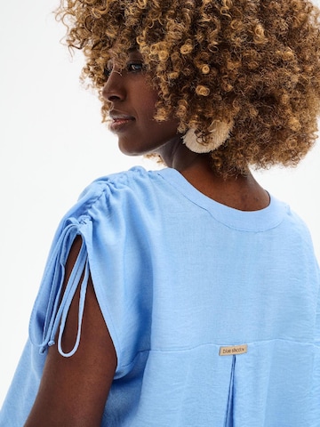 Blue Shadow Bluse 'Alis'‌ in Blau