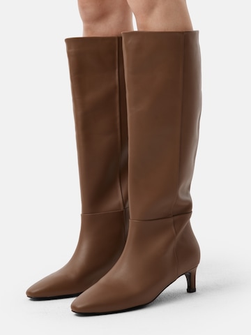 L37 HANDMADE SHOES - Botas 'EASY TO ACHIEVE' em castanho