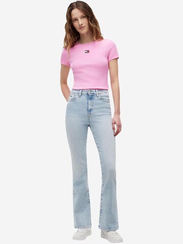 Maglietta 'TJW BADGE RIB DW0DW17881' di Tommy Jeans in rosa