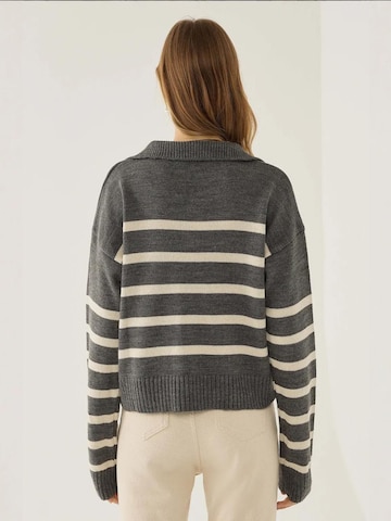 Hiccup Pulover 'Pullover' | siva barva
