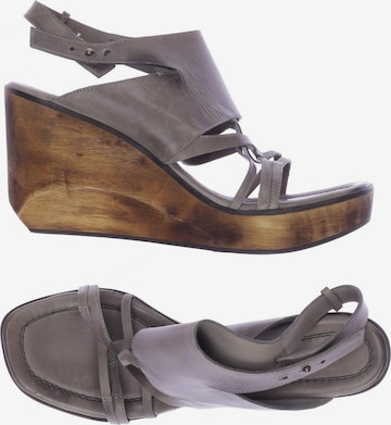 CoSTUME NATIONAL Sandals & High-Heeled Sandals in 40 in Grey: front