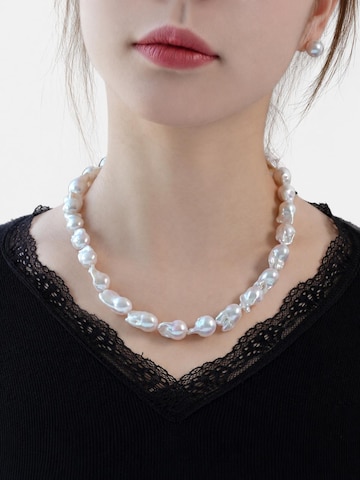 LanLiviaLančić 'Baroque Pearl Beads Statement Necklace-Gold Closure' - zlatna boja