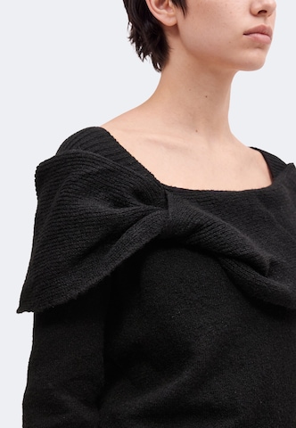 ABOUT YOU Pullover 'Malin' in Schwarz: Vorderseite
