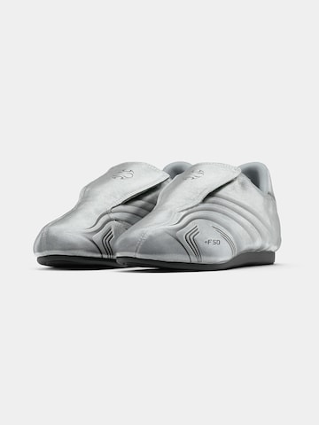 ADIDAS ORIGINALS Слипоны 'TAEKWONDO F50' в Серый