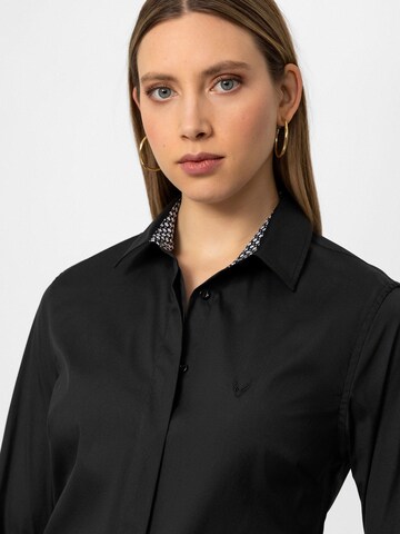 By Diess Collection - Blusa em preto
