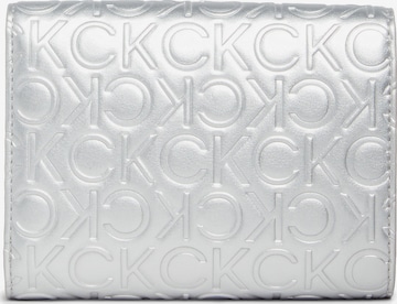 Calvin Klein Umhängetasche in Silber