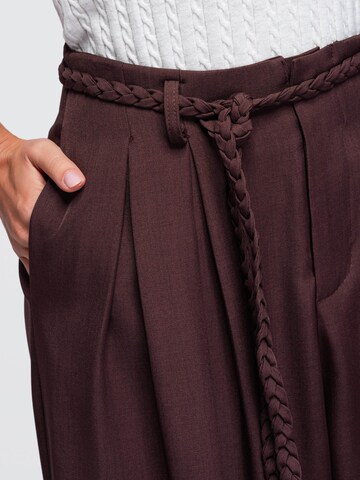 Ombre Regular Trousers in Brown