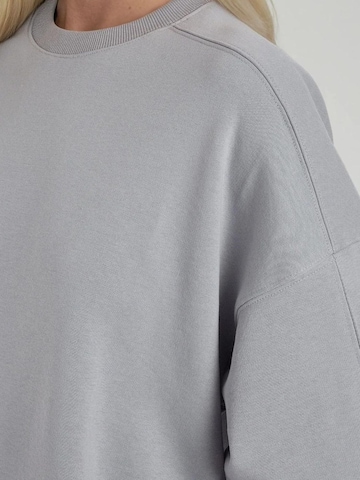 Hiccup Sweatshirt in Grau
