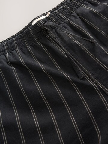 Next Regular Hose in Schwarz