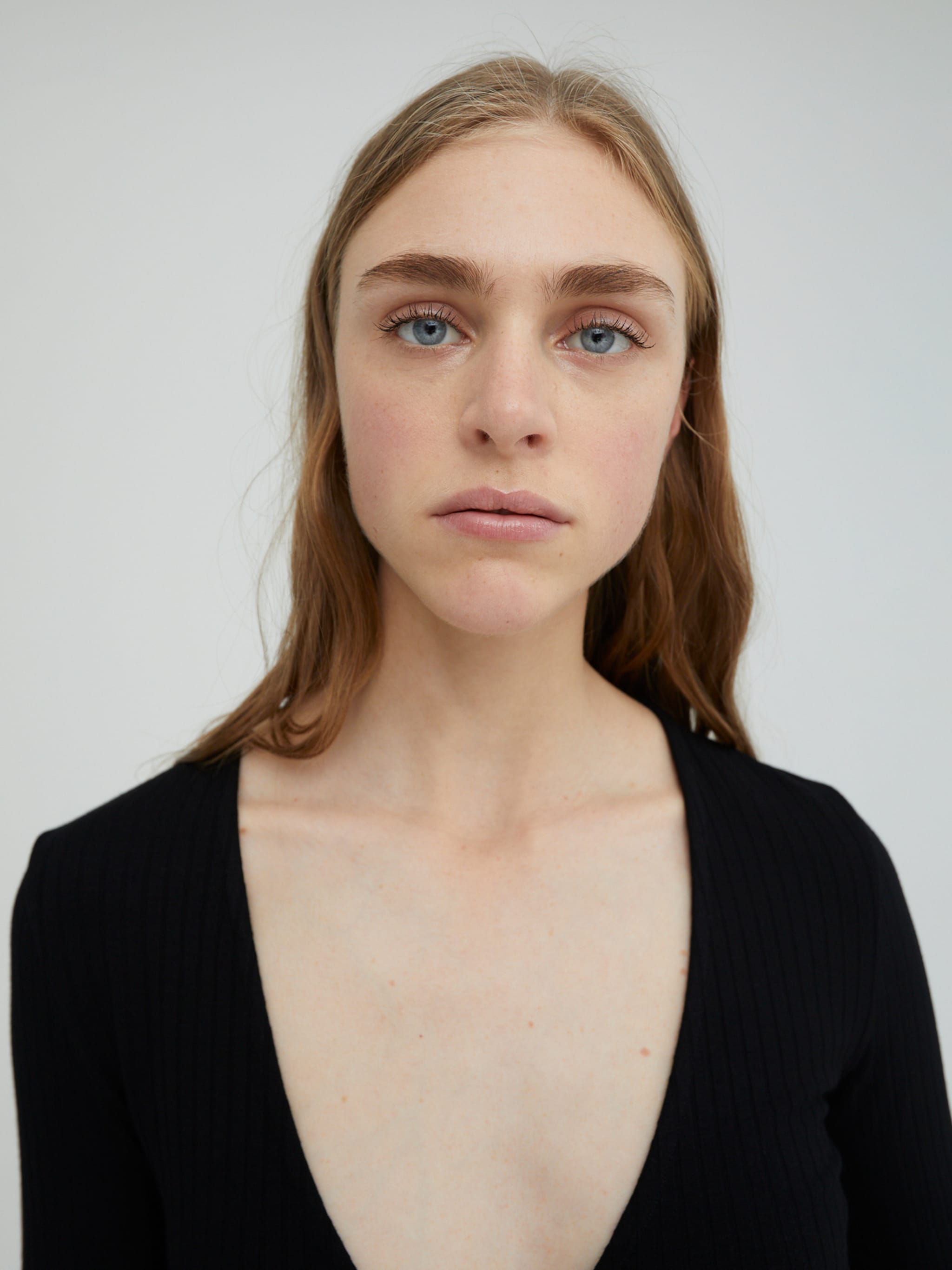 EDITED Producten Shirt 'Sabrina' Zwart