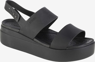 Sandales 'Brooklyn' Crocs en noir : devant
