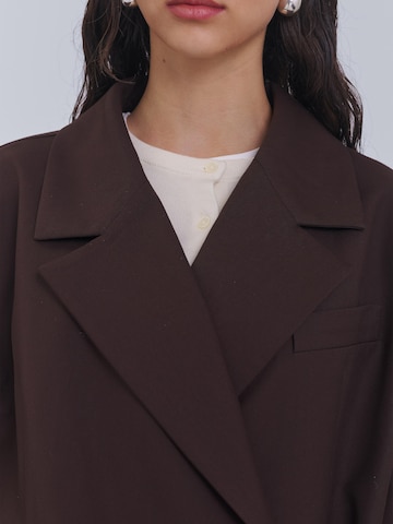 Blazer 'WRAP OVERSIZED BLAZER' AEMMI en marron