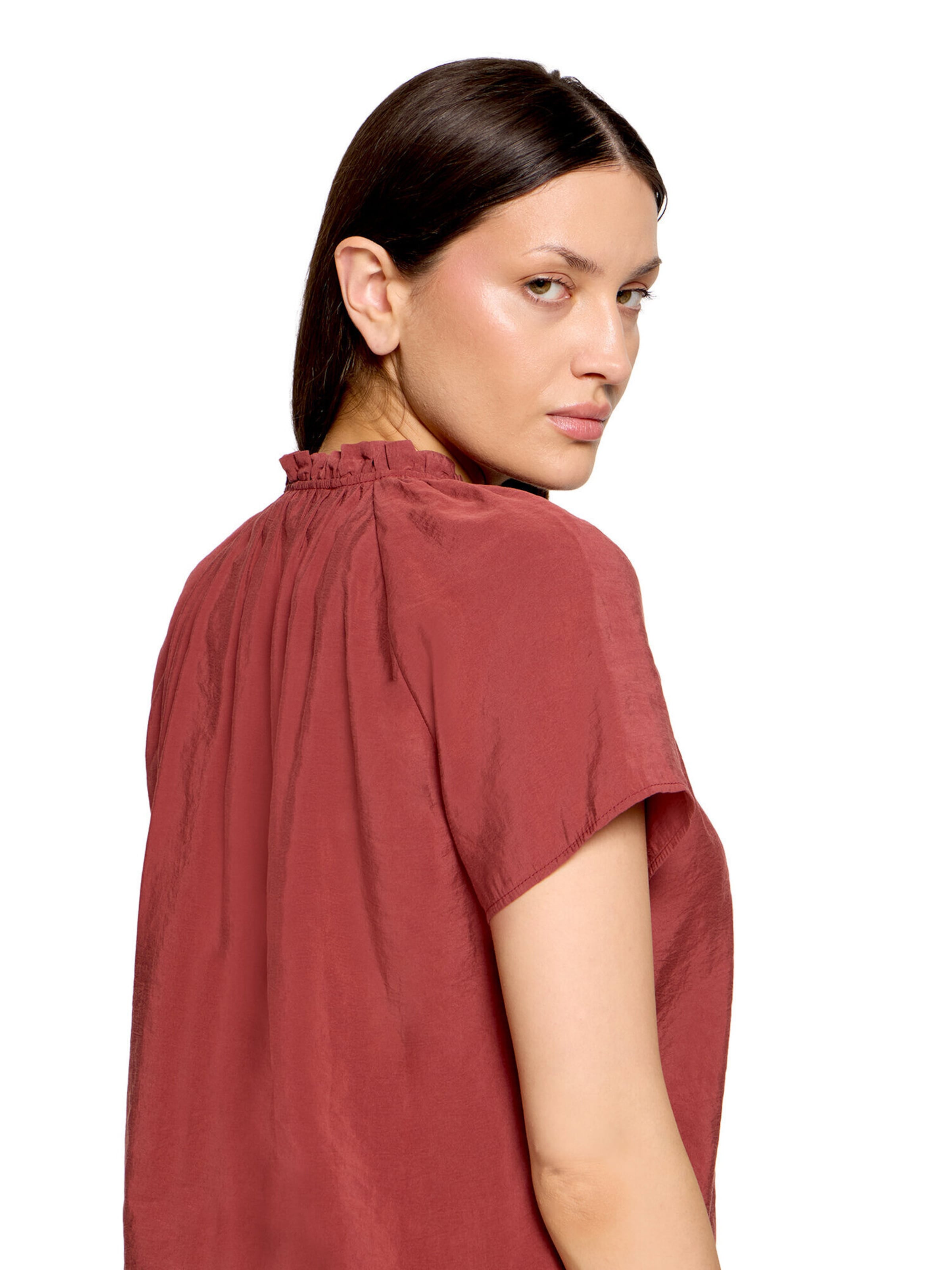 Cartoon Blouse in Bruin