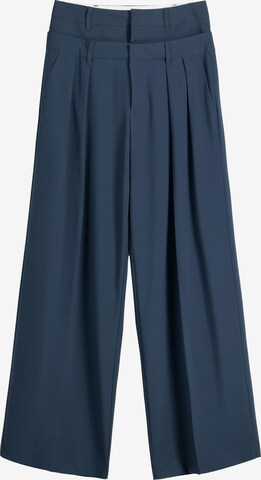 Bershka Pleat-front trousers in Blue: front