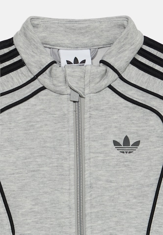 ADIDAS ORIGINALS Φόρμα τρεξίματος 'SPACER' σε γκρι