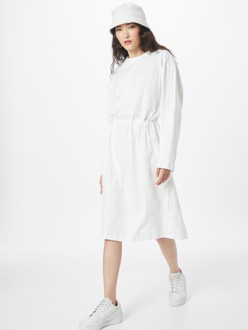 Robe ADIDAS ORIGINALS en blanc