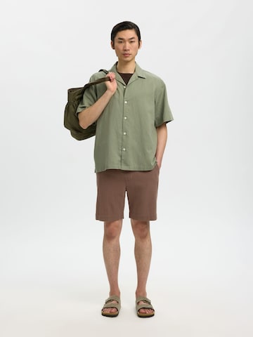 SELECTED Loosefit Shorts 'SLHCal' in Braun