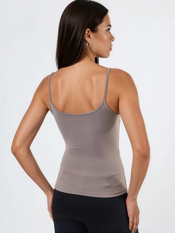 Haut Busem en beige