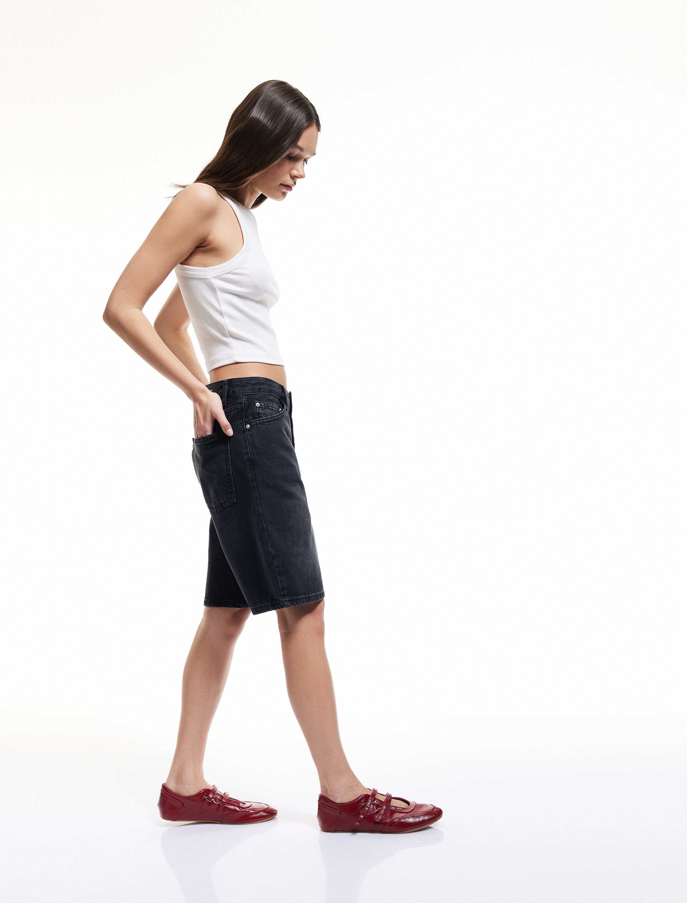 Koton Regular Shorts in Schwarz