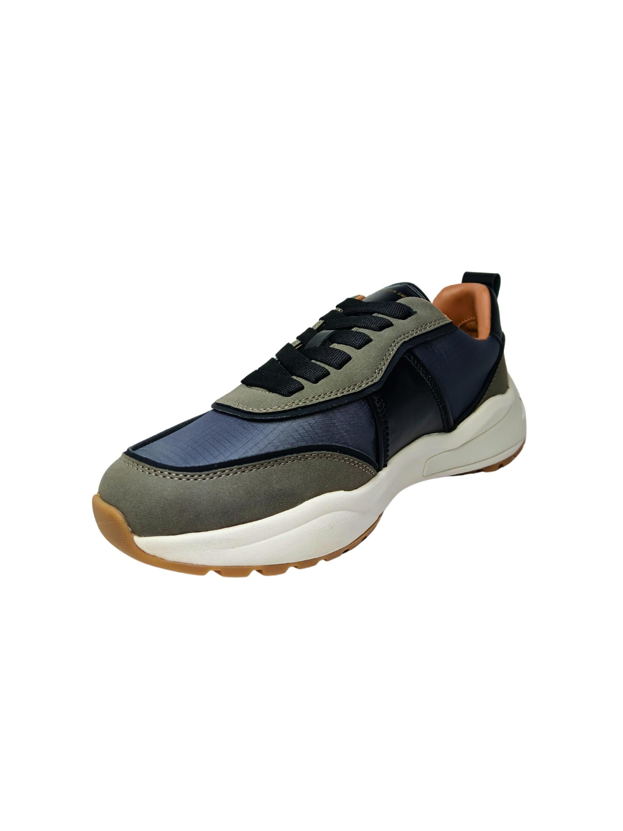 Alexander Smith Sneakers laag in Zwart: voorkant