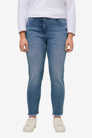 Ulla Popken Slim fit Jeans in Blue: front