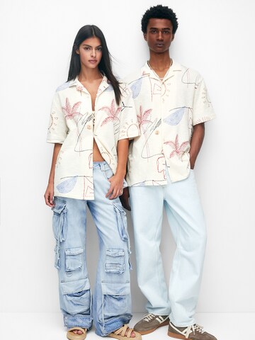Pull&Bear Regular Fit Hemd in Weiß: Vorderseite