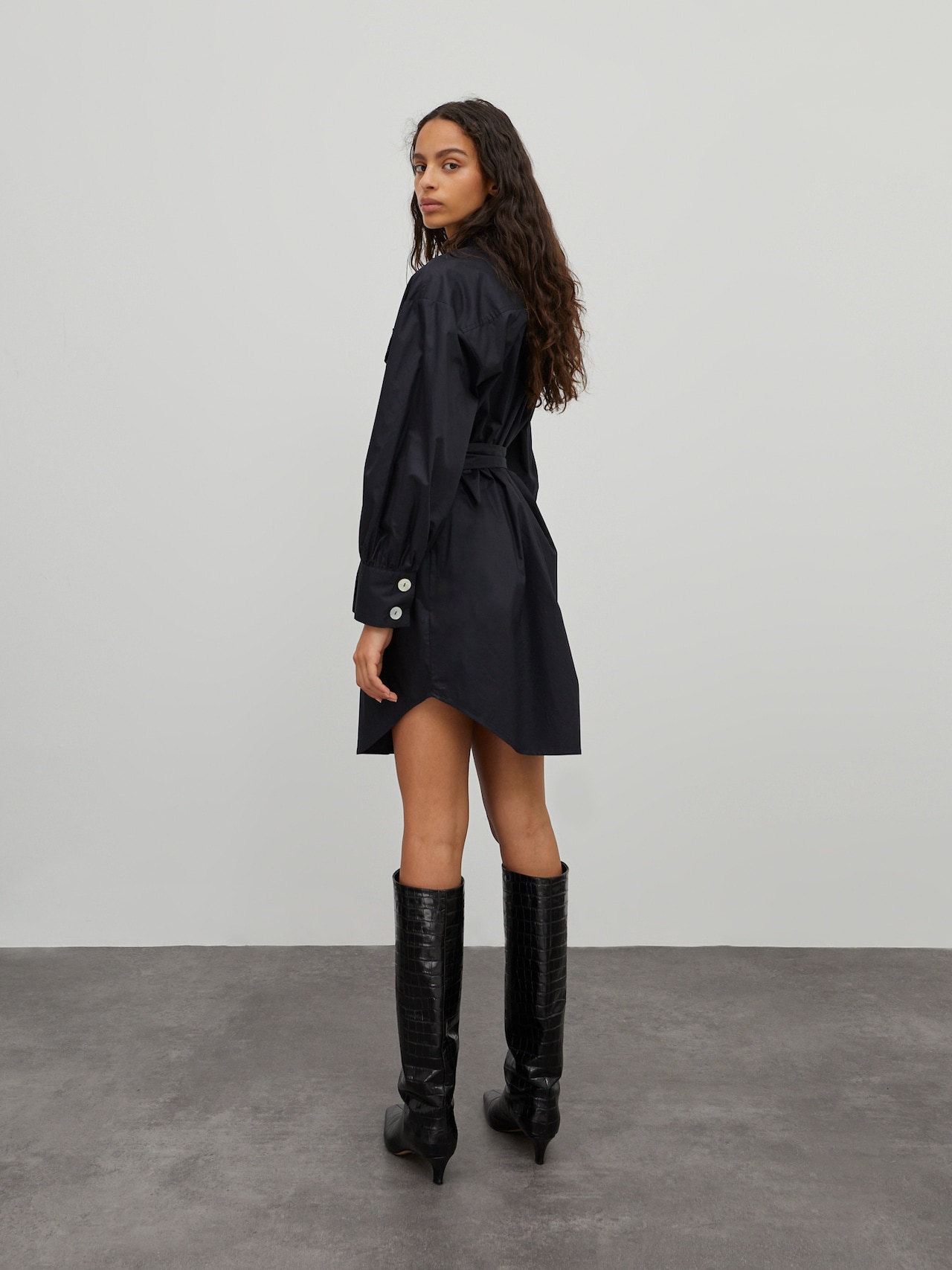 EDITED Robe-chemise 'Kailey' noir