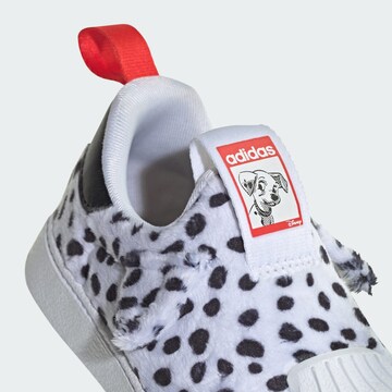 Sneaker 'Disney 101 Dalmatians Superstar 360' di ADIDAS ORIGINALS in bianco