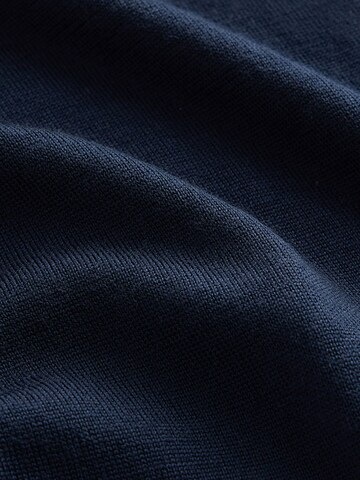 Next Pullover in Blau