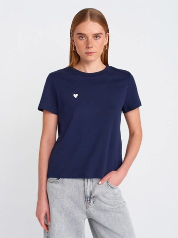 Dilvin Shirt in Blauw: voorkant
