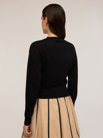 MOTIVI Sweater in Black