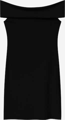 Rochie de la Pull&Bear pe negru: față