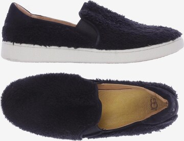 UGG Flats & Loafers in 40 in Black: front