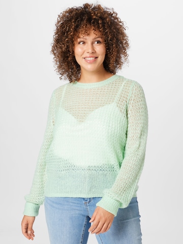 Vero Moda Curve Sweater 'Taka' in Green: front