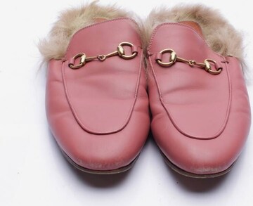 Gucci Flats & Loafers in 39 in Pink