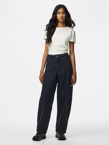Barrel Jeans 'GRACE' di PIECES in nero