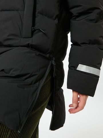 HELLY HANSEN Winter Jacket 'Aspire' in Black