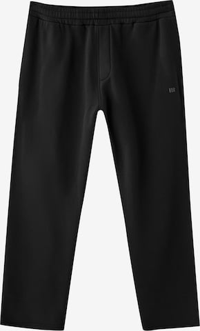 Pull&Bear Regular Pants in Black: front