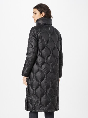 Krakatau Зимно палто в черно