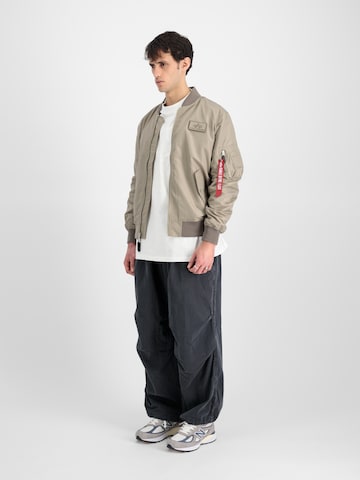 Giacca di mezza stagione di ALPHA INDUSTRIES in beige