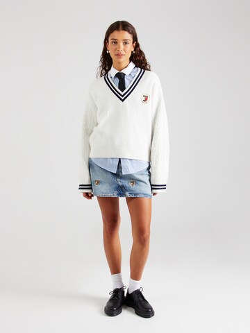 Tommy Jeans Sweter w kolorze biały