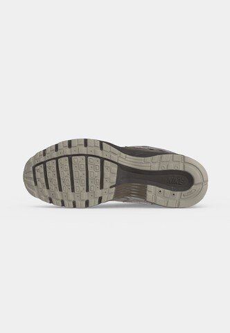 Nike Sportswear Низкие кроссовки 'P-6000' в Коричневый