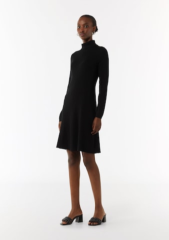 COMMA Kleid in Schwarz: Vorderseite