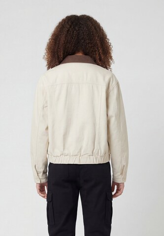 MYMO Between-season jacket in White