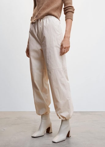 MANGO Tapered Broek 'Teo' in Beige: voorkant