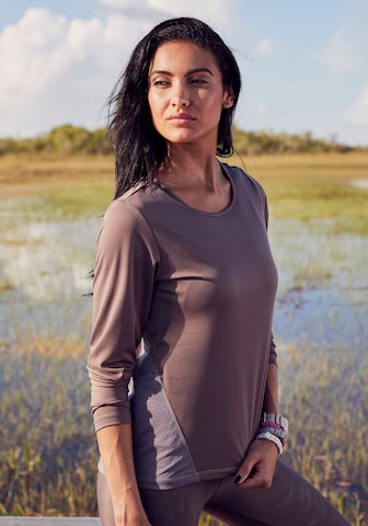 LASCANA ACTIVETehnička sportska majica - smeđa boja: prednji dio
