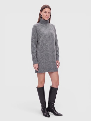 everly® Klänning i grå