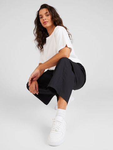 Nike Sportswear Wide leg Παντελόνι φόρμας σε μαύρο